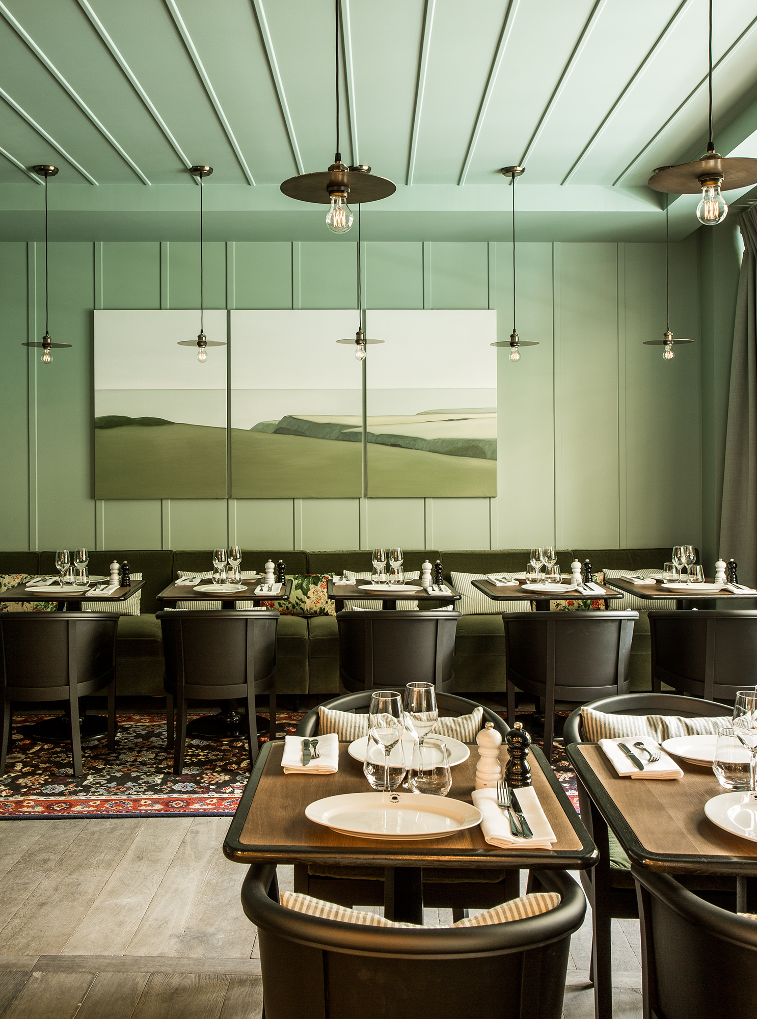 Restaurant tables banquette